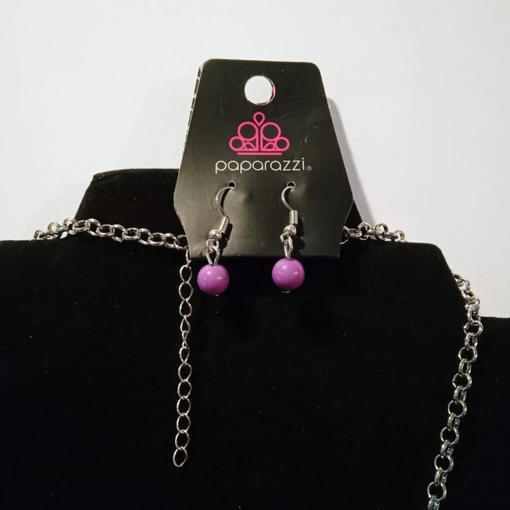 22/24" Statement Piece Lilac/Purples Silver Tone Drop Dangles Clasp Necklace - Picture 3 of 4